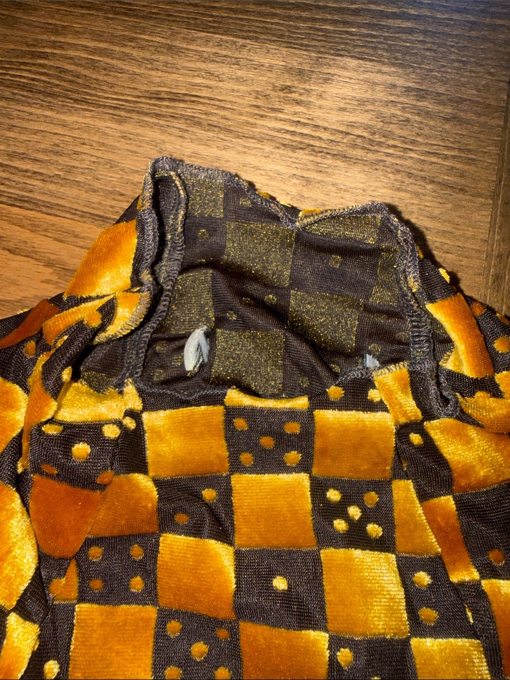 Sheer dice-pattern mock turtleneck - Picture 3 of 4